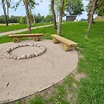 Vilanovka - Z Prywatna Balia Przy Stawie I Lesie Holiday home