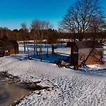 Vilanovka - Z Prywatna Balia Przy Stawie I Lesie *