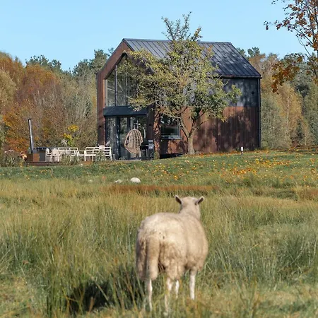 Vilanovka - Z Prywatna Balia Przy Stawie I Lesie Holiday home